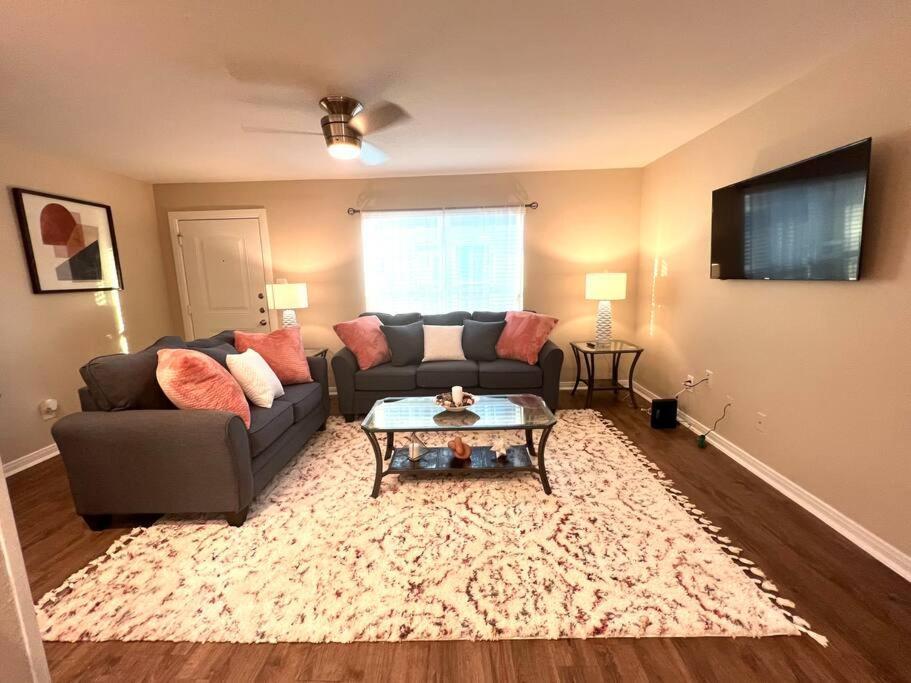 Lovely 2 Bedroom/2 Bath Houston, Heights/Galleria Eksteriør bilde