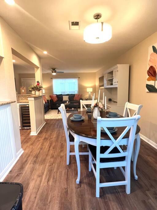 Lovely 2 Bedroom/2 Bath Houston, Heights/Galleria Eksteriør bilde